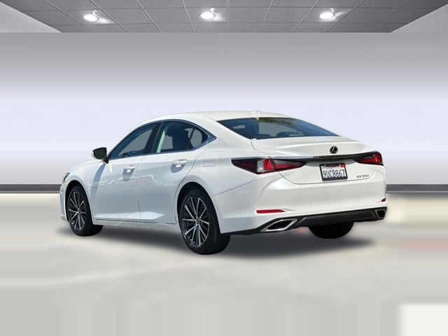 2025 LEXUS ES 350 Base photo 2