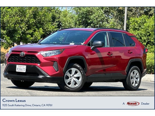 2020 Toyota RAV4 LE — photo 1 of 24