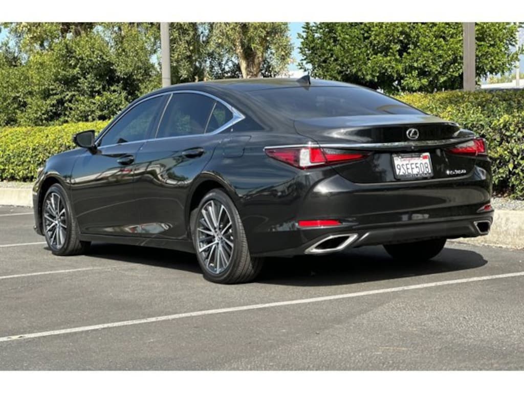 Certified 2025 Lexus ES 350 Base Sedan