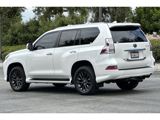2023 Lexus GX 460 Premium photo 3