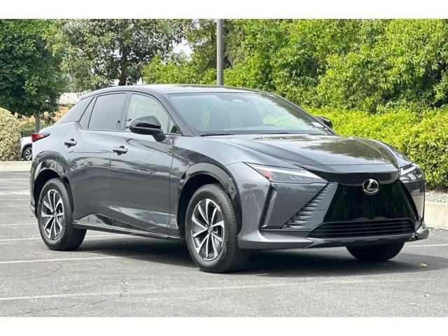 2024 LEXUS RZ 300e Premium w/18" Wheel photo 5