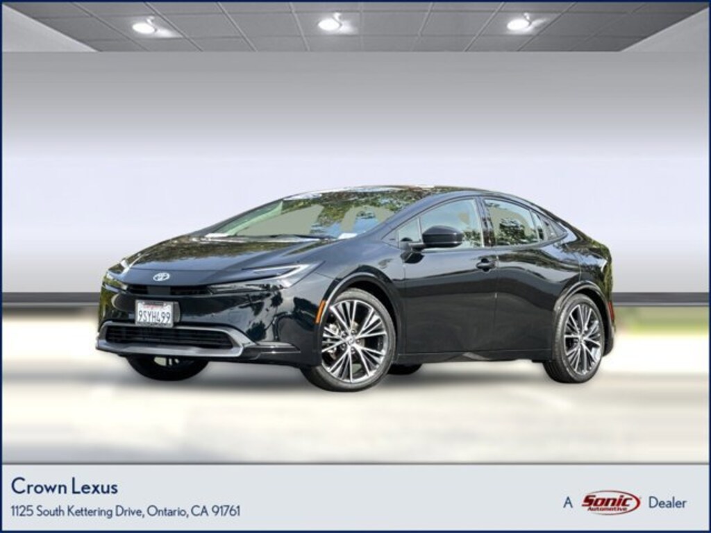 Used 2025 Toyota Prius XLE Hatchback