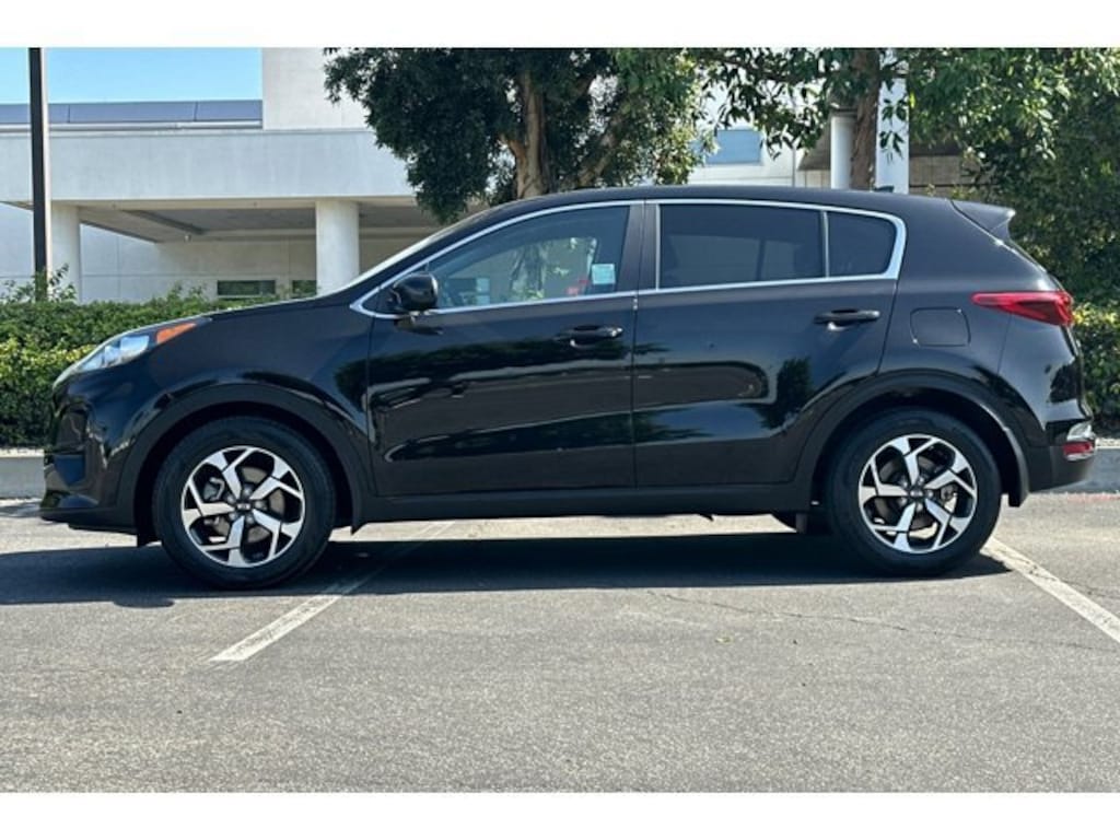 Used 2022 Kia Sportage LX SUV
