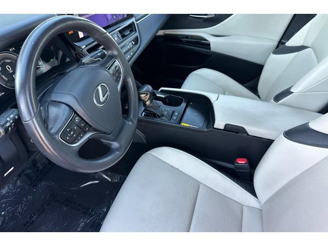 2025 LEXUS ES 300h Base photo 4