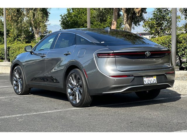 2023 Toyota Crown Limited photo 2