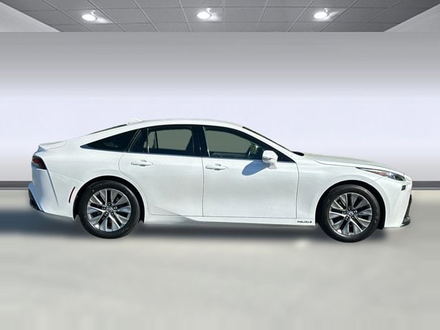 2021 Toyota Mirai XLE photo 3