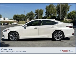 Used 2020 LEXUS ES 300h Sedan near San Diego