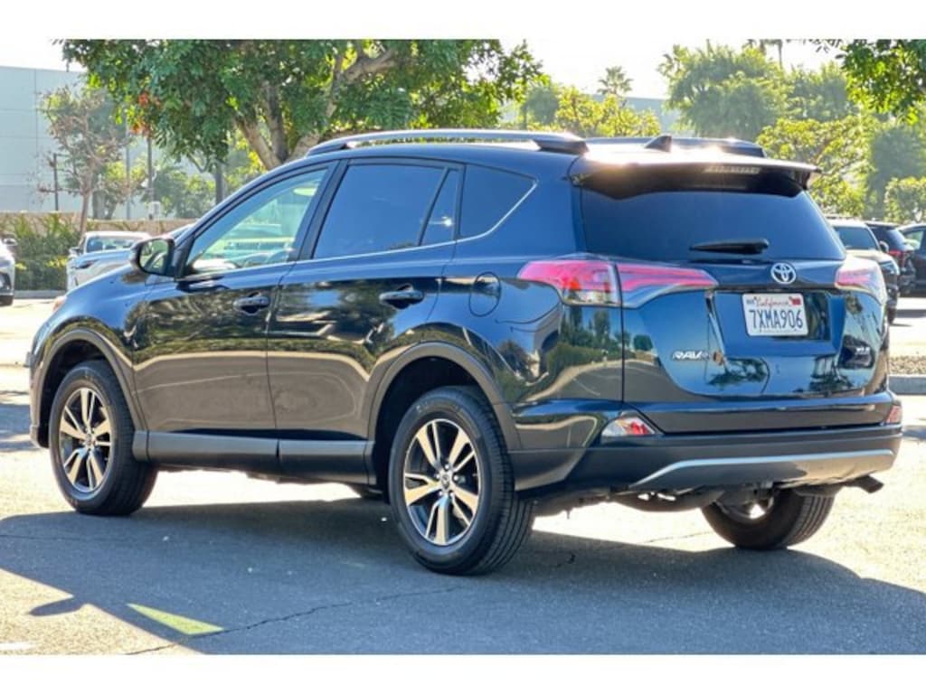 Used 2017 Toyota RAV4 XLE SUV