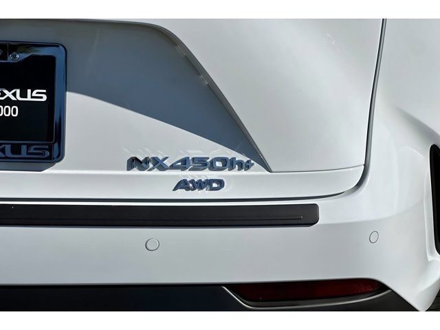 2026 Lexus NX PHEV 450h+ - Photo 22