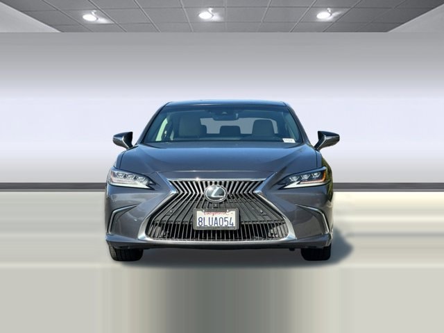 2019 LEXUS ES 350 Ultra Luxury photo 4