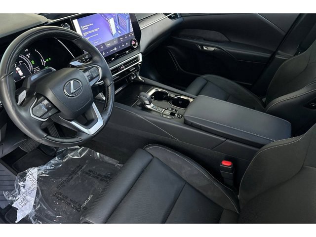 2024 Lexus RX 450h+ Luxury photo 4
