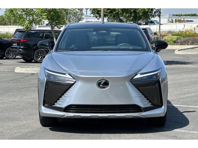 2023 LEXUS RZ 450e Premium w/18" Wheel photo 4