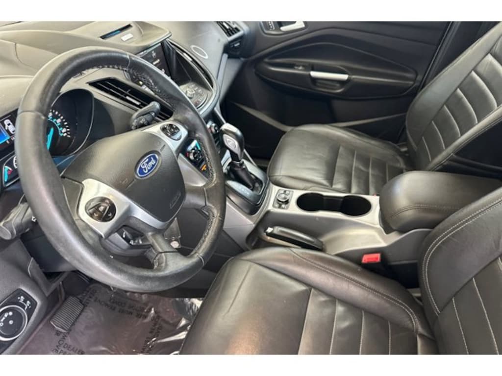 Used 2015 Ford Escape SE SUV