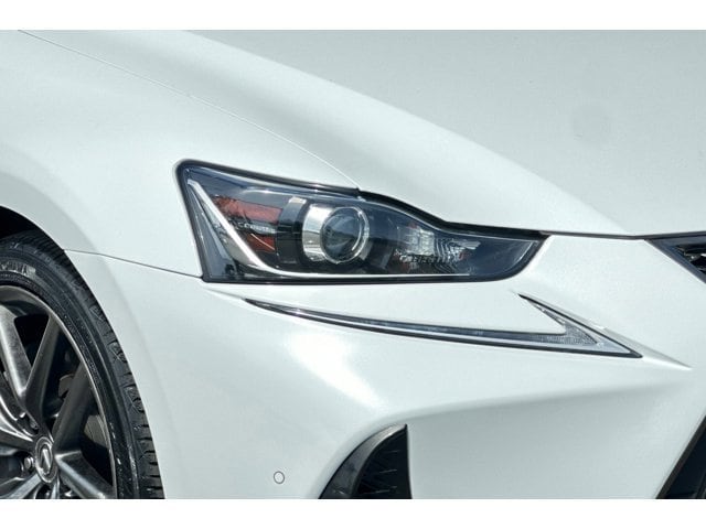 2018 Lexus IS 300 F SPORT - Photo 11