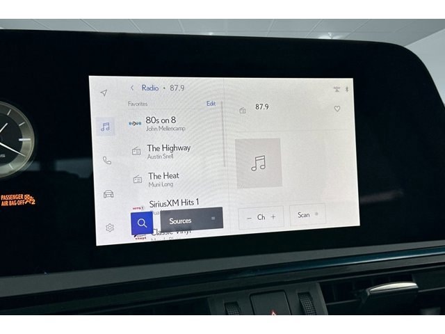 2025 Lexus ES 350 - Photo 20