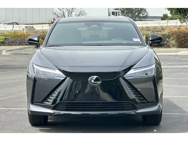 2024 LEXUS RZ 300e Premium w/18" Wheel photo 4