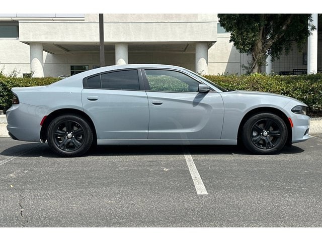 2022 Dodge Charger SXT photo 6