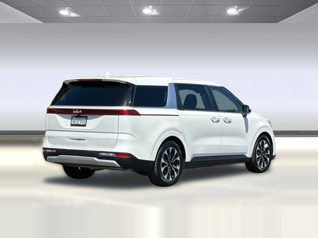 2024 Kia Carnival EX MPV
