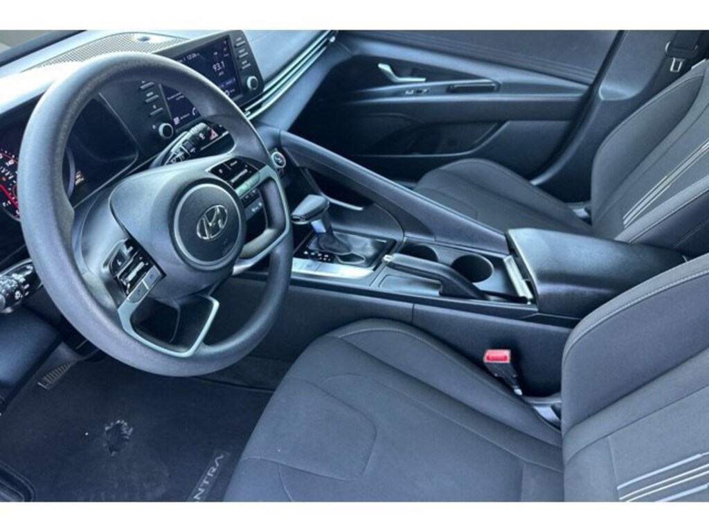 Used 2022 Hyundai Elantra SEL Sedan