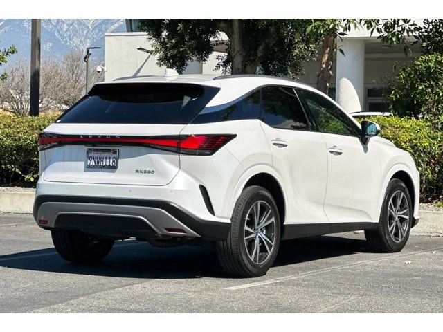 2024 LEXUS RX 350 photo 3