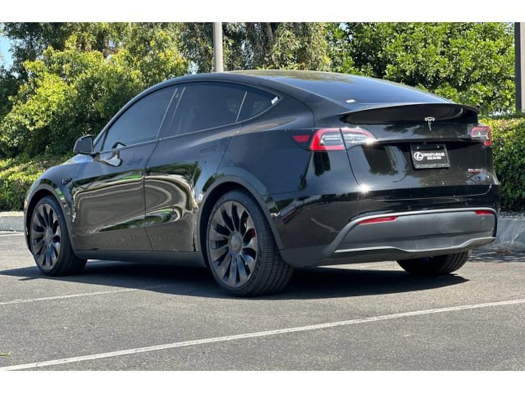 Used 2022 Tesla Model Y Performance SUV