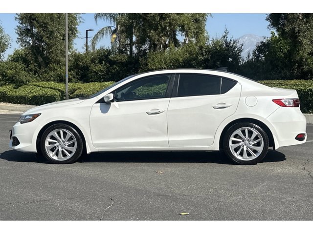 2018 Acura ILX Premium photo 2