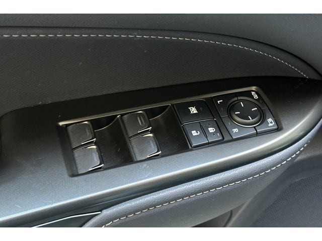 2025 Lexus NX Hybrid 350h - Photo 13