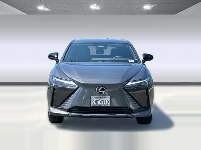 2024 LEXUS RZ 300e Premium w/18" Wheel photo 4