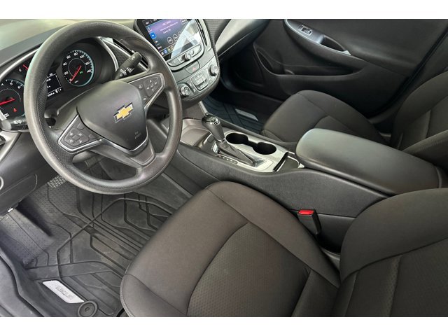 2019 Chevrolet Malibu photo 3
