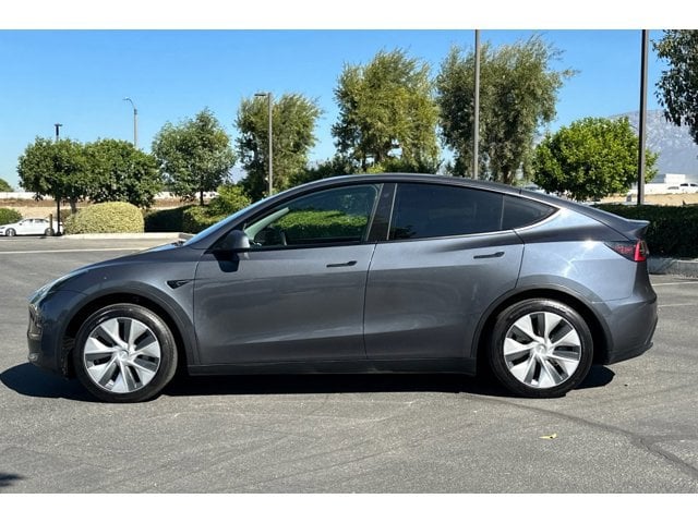 Used 2021 Tesla Model Y Standard Range with VIN 5YJYGDED5MF106095 for sale in Ontario, CA