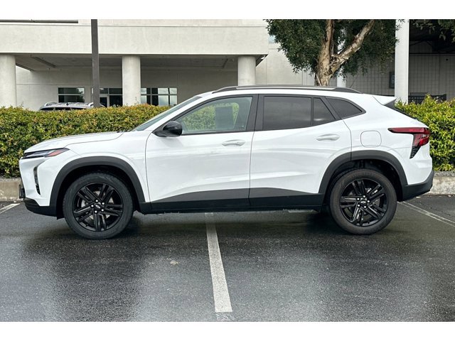 2024 Chevrolet Trax ACTIV photo 2