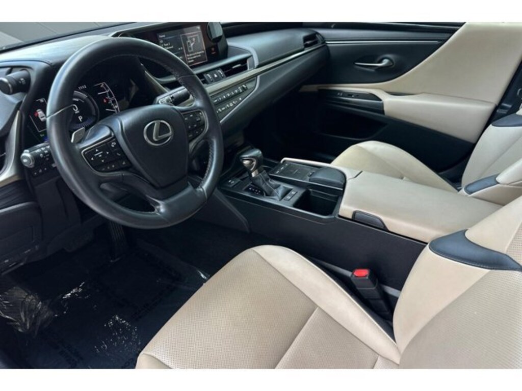 Used 2021 Lexus ES 300h Sedan