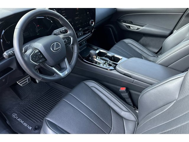 2025 Lexus NX 450h+ F SPORT Handling photo 3