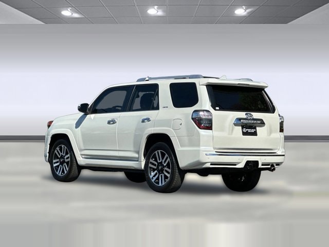 2022 Toyota 4Runner Limited photo 2