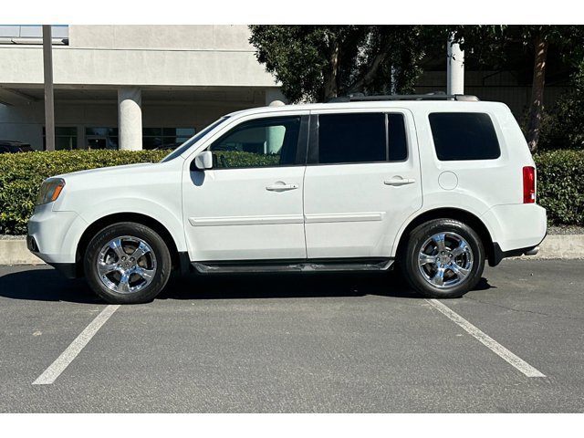 Used 2013 Honda Pilot EX-L with VIN 5FNYF3H59DB008222 for sale in Ontario, CA