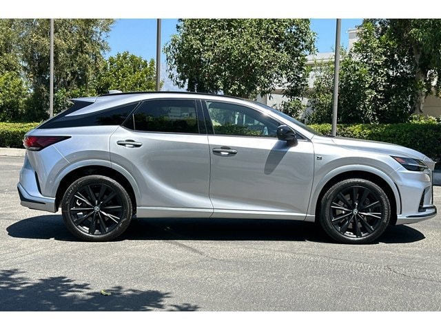 2026 Lexus RX 500h F-Sport - Photo 8