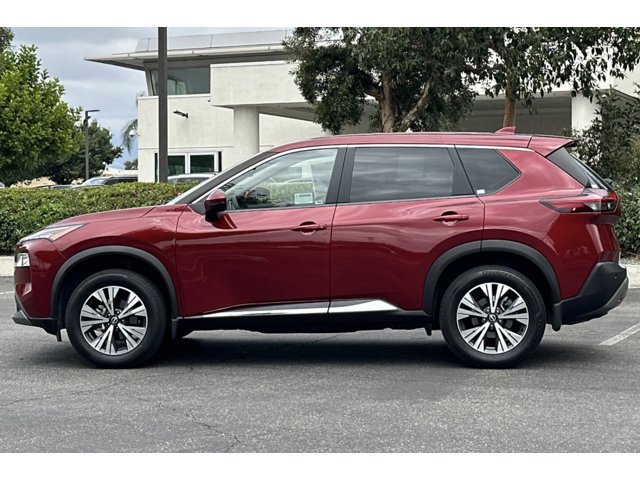2023 Nissan Rogue SV photo 2