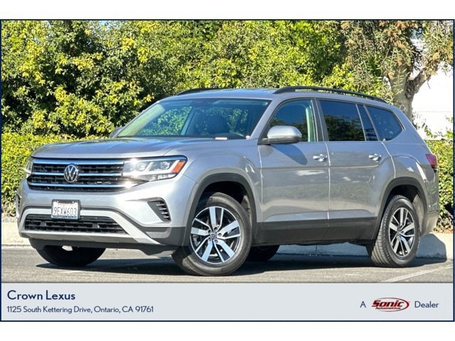 2023 Volkswagen Atlas SE's photo