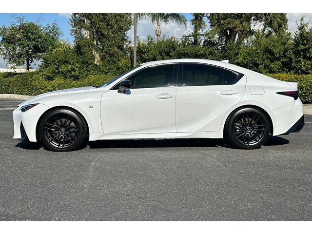 2024 Lexus IS 350 F SPORT photo 2