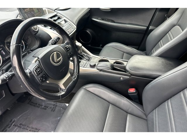 2015 Lexus NX 200t Luxury photo 4