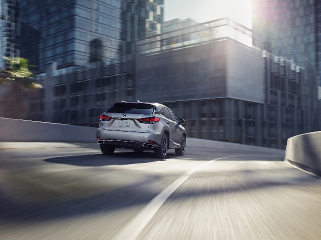 2022-Lexus-RX350-FSport-SUV-L02-640x480.jpg