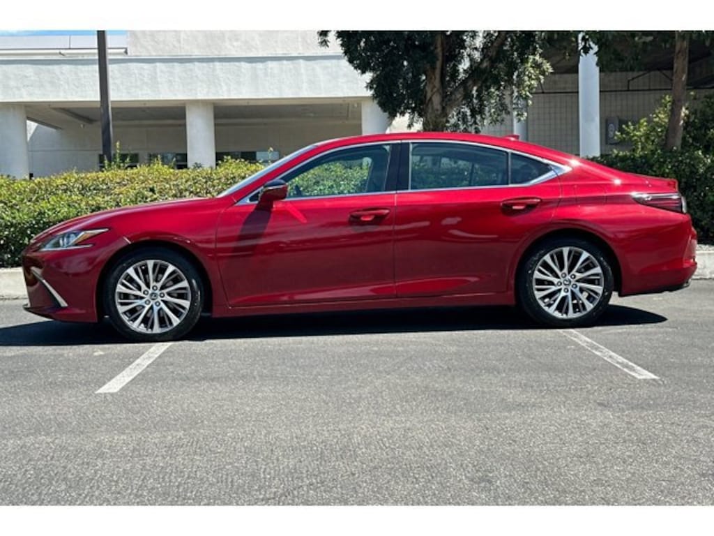 Used 2021 Lexus ES 350 Sedan
