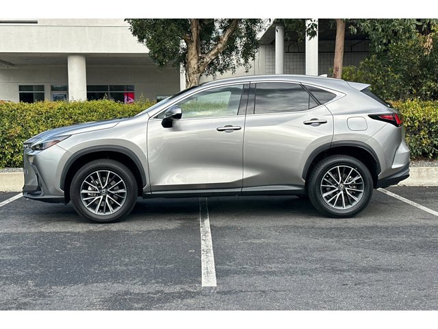 2023 Lexus NX 350 photo 2