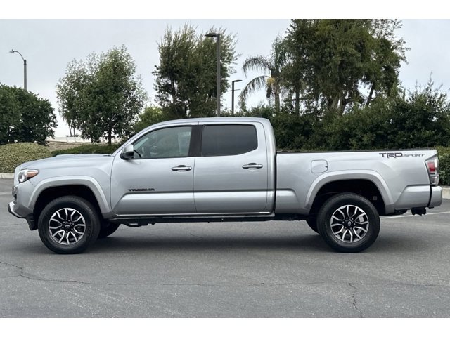 2020 Toyota Tacoma TRD Sport V6 photo 2