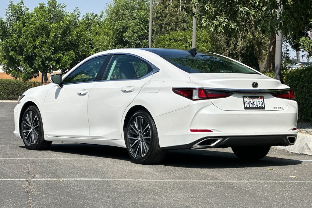 Certified 2025 Lexus ES 350 Base Sedan
