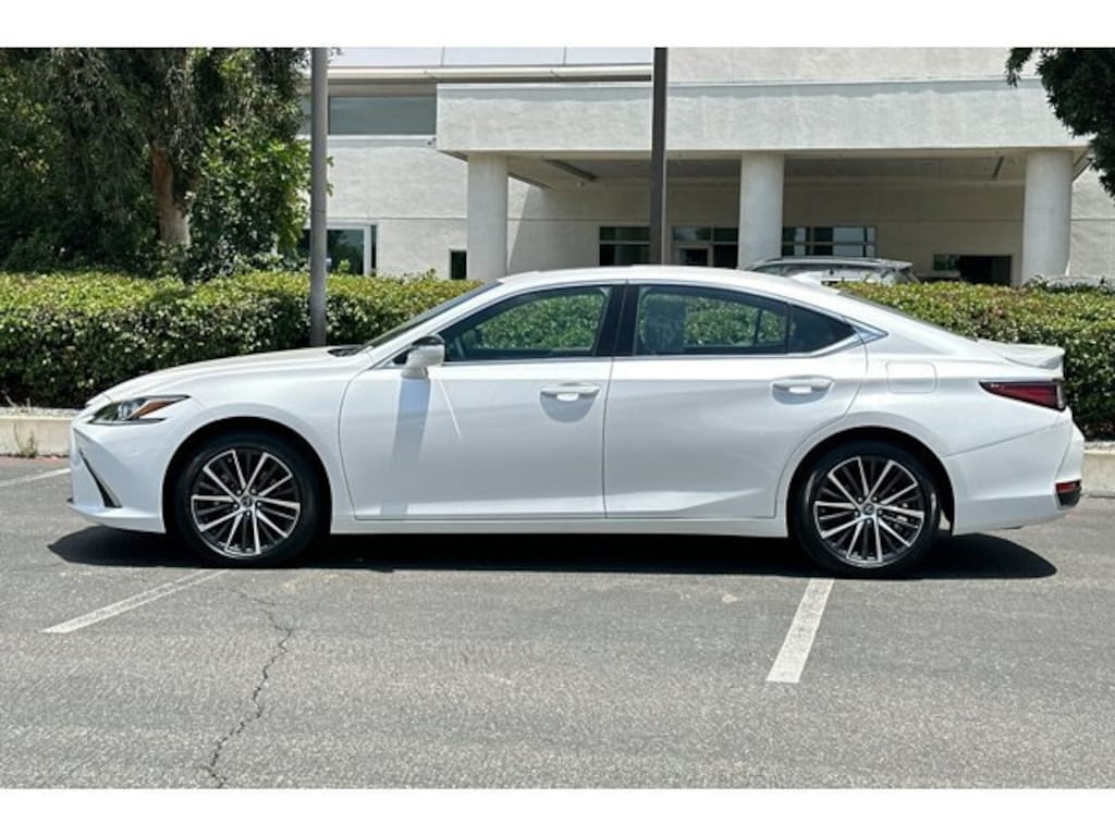 Certified 2024 Lexus ES 300h Base Sedan