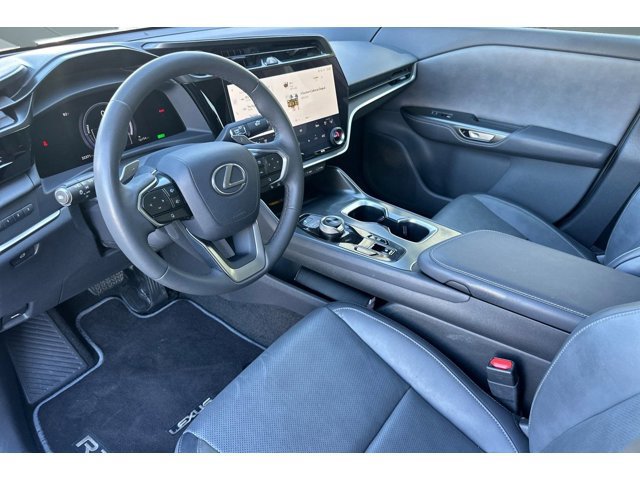 2023 Lexus RZ 450e Premium photo 4