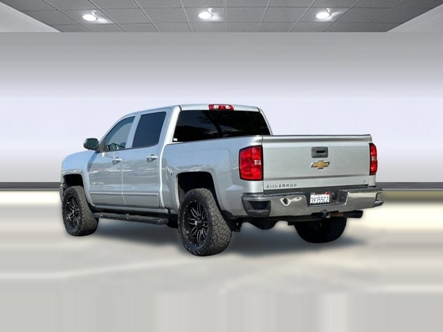 2018 Chevrolet Silverado 1500 LT w/1LT photo 2