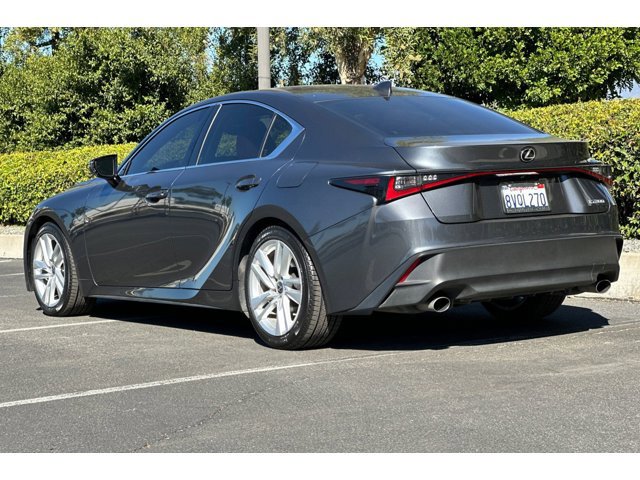 2021 Lexus IS 300 photo 3