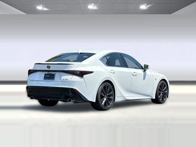2023 Lexus IS 350 F SPORT - Photo 8